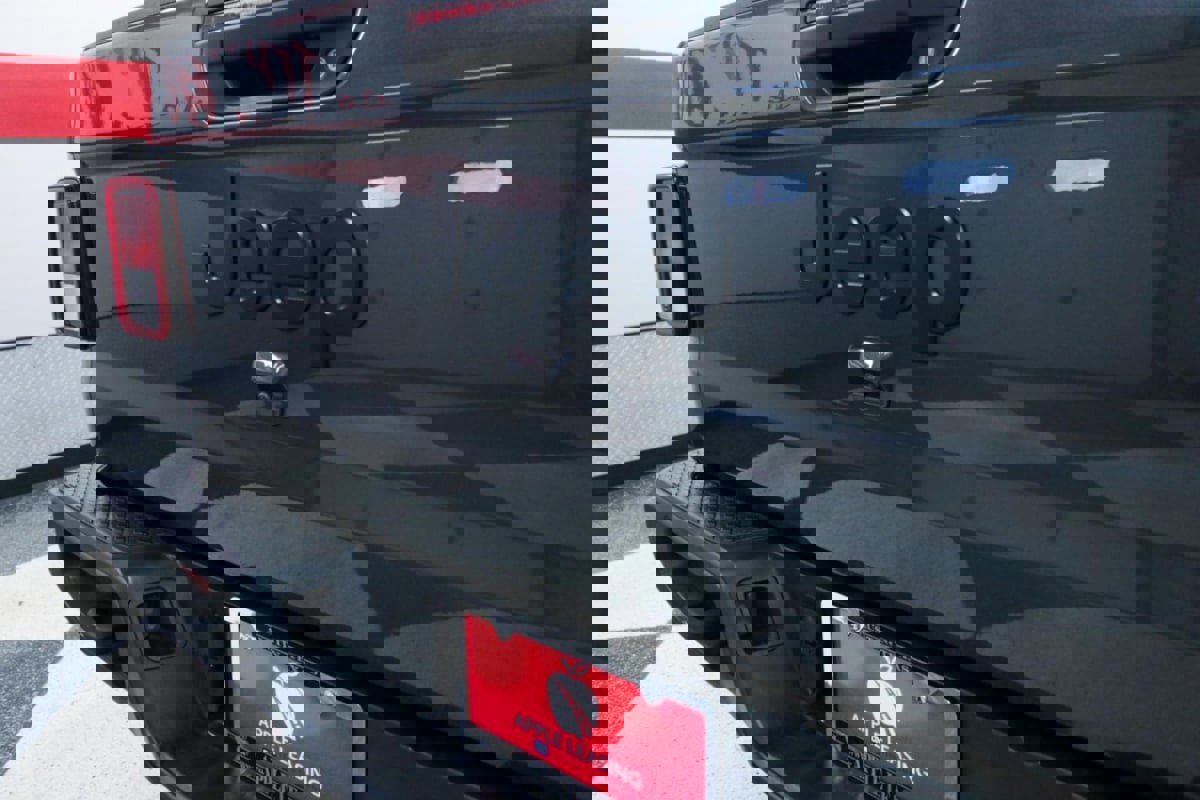 Used 2022 Jeep Gladiator Sport image 28