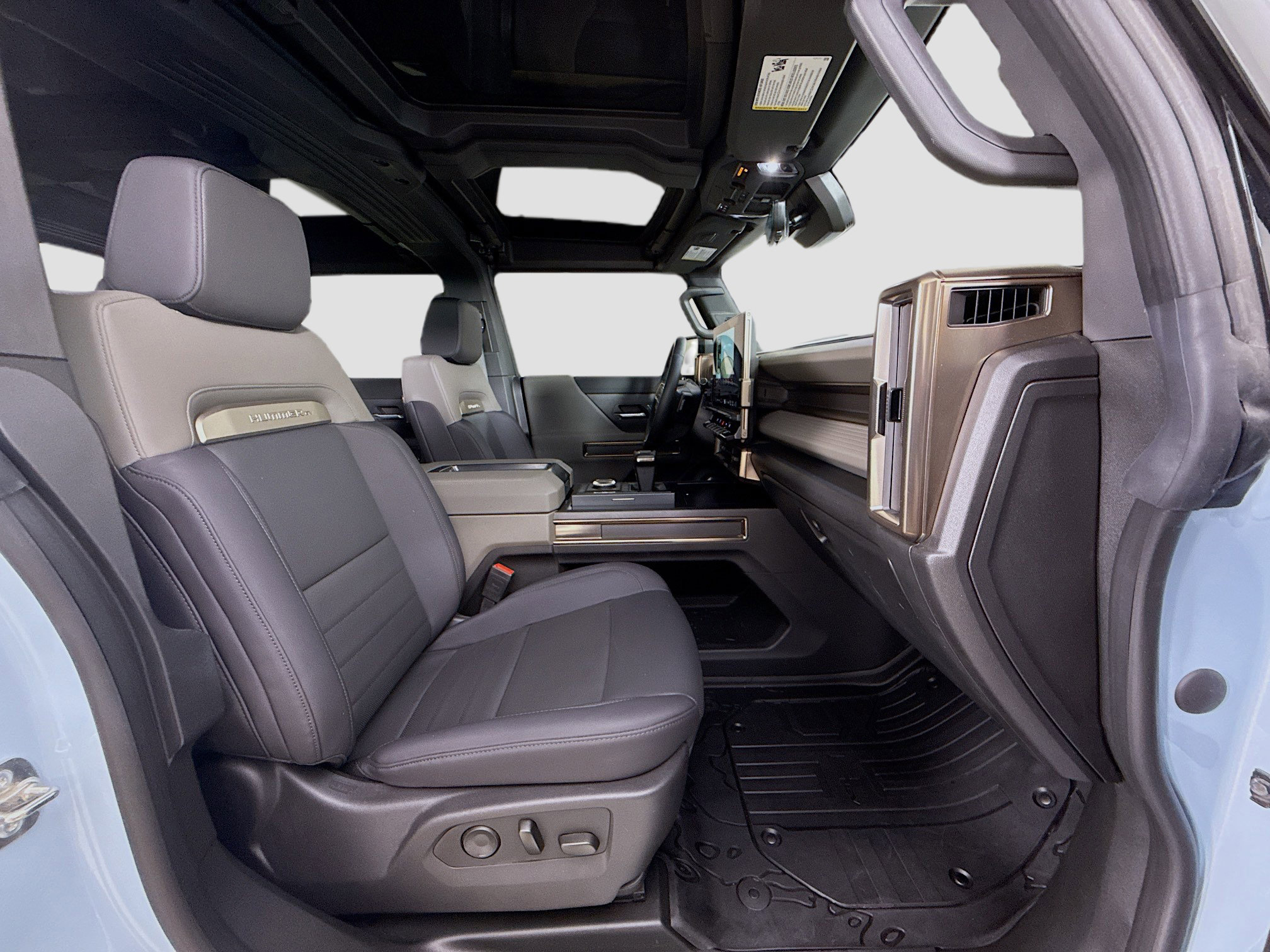 Used 2025 GMC Hummer EV 2X image 30