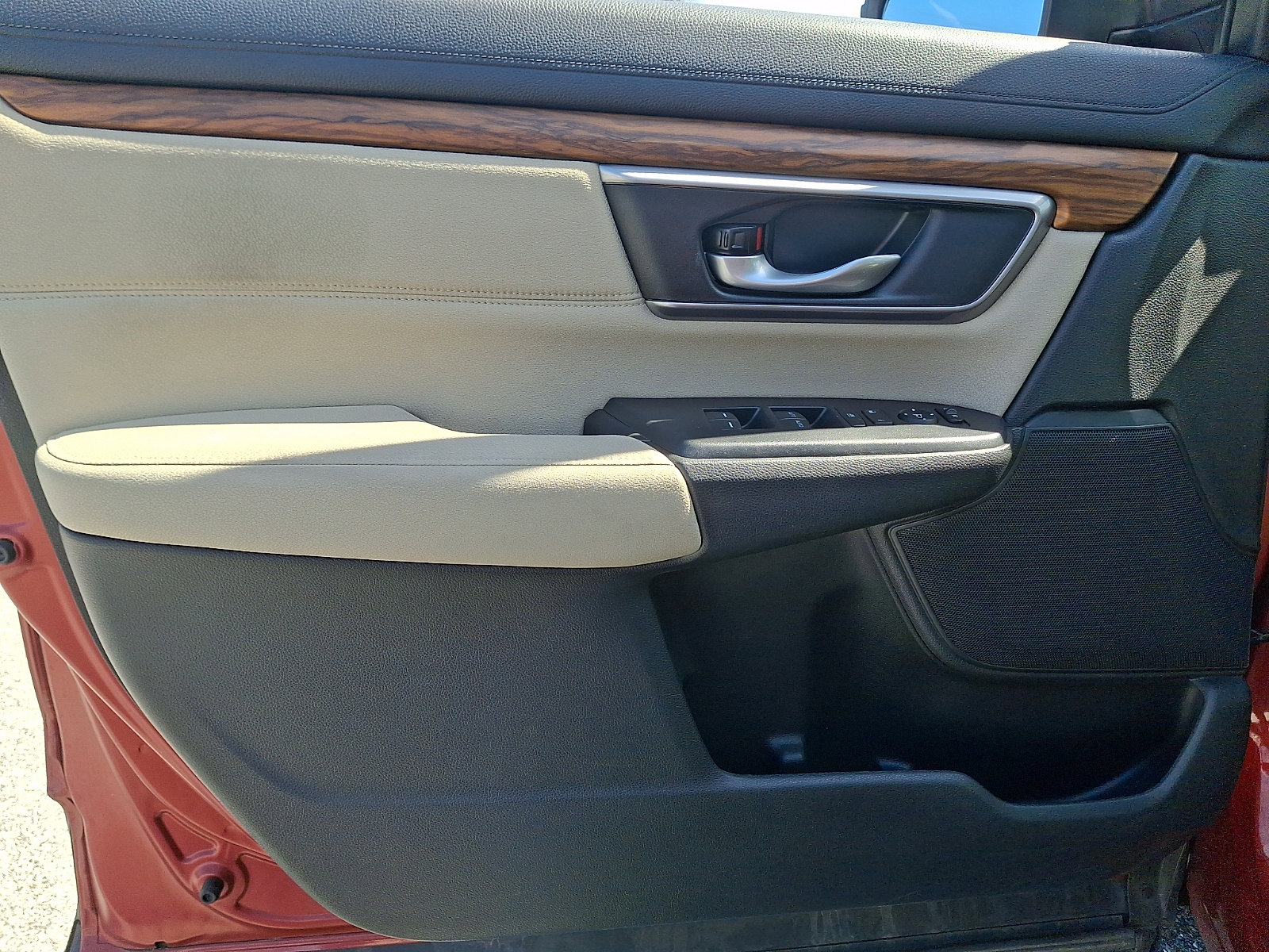 Used 2018 Honda CR-V EX image 12