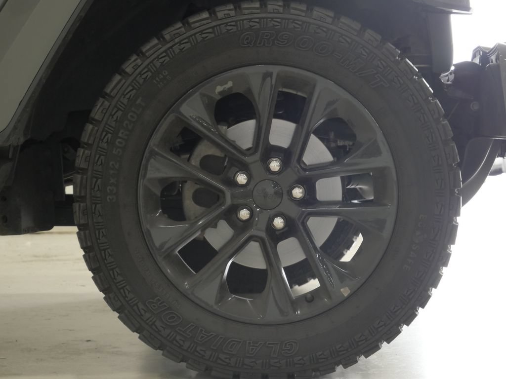 Certified 2023 Jeep Gladiator Overland AWD/4WD image 9
