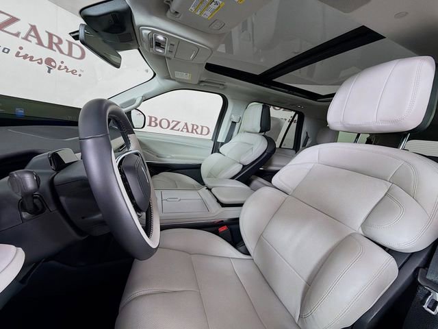 New 2026 Lincoln Navigator L Reserve AWD/4WD image 23