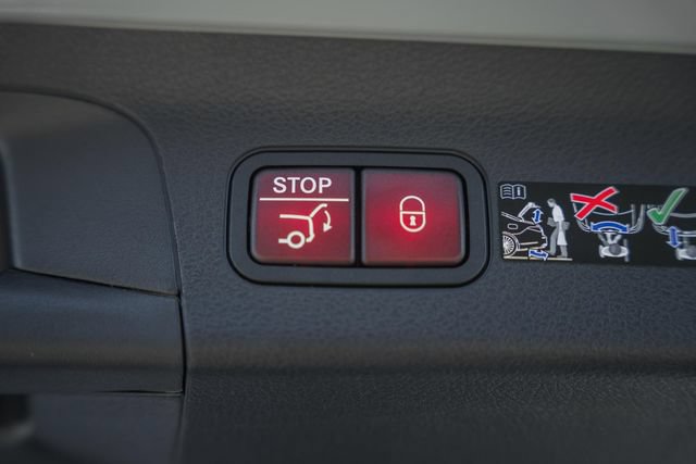 New 2026 Mercedes-Benz GLS 450 4MATIC image 12