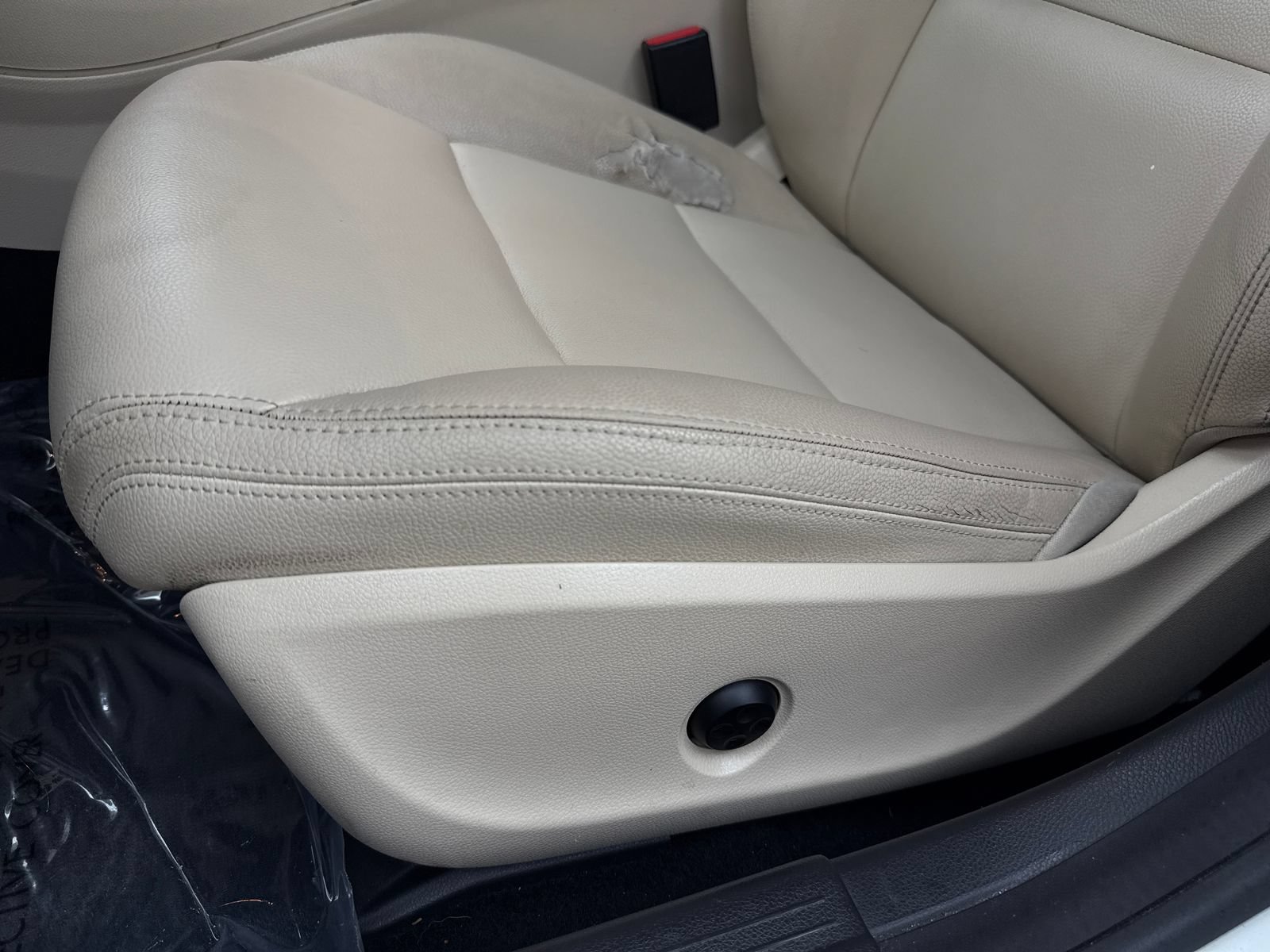 Used 2014 Mercedes-Benz CLA 250 image 32