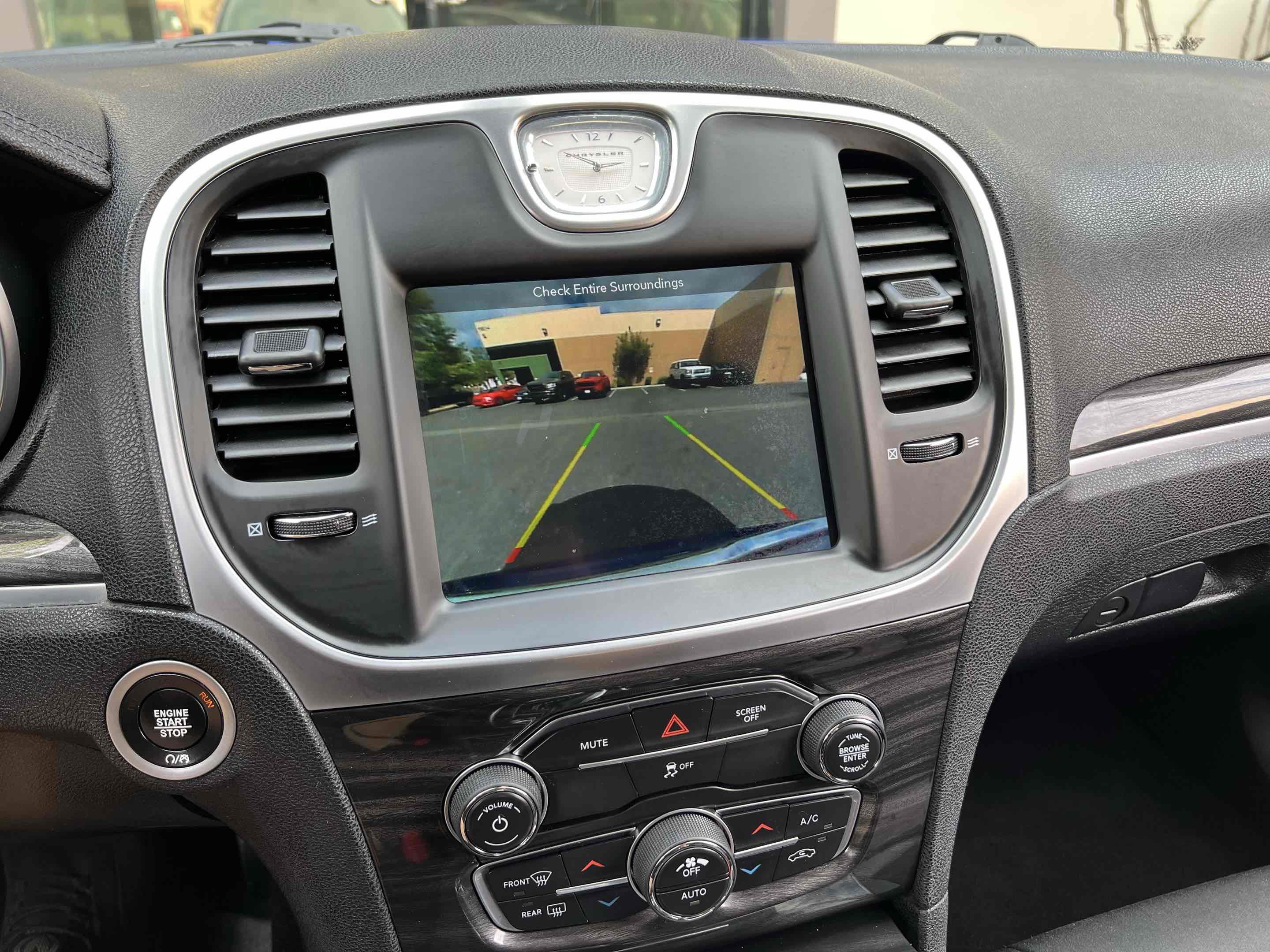 Used 2019 Chrysler 300 Touring w/ Sport Appearance Package image 6