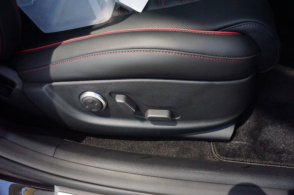 New 2025 Genesis G80 3.5T Sport Prestige image 22