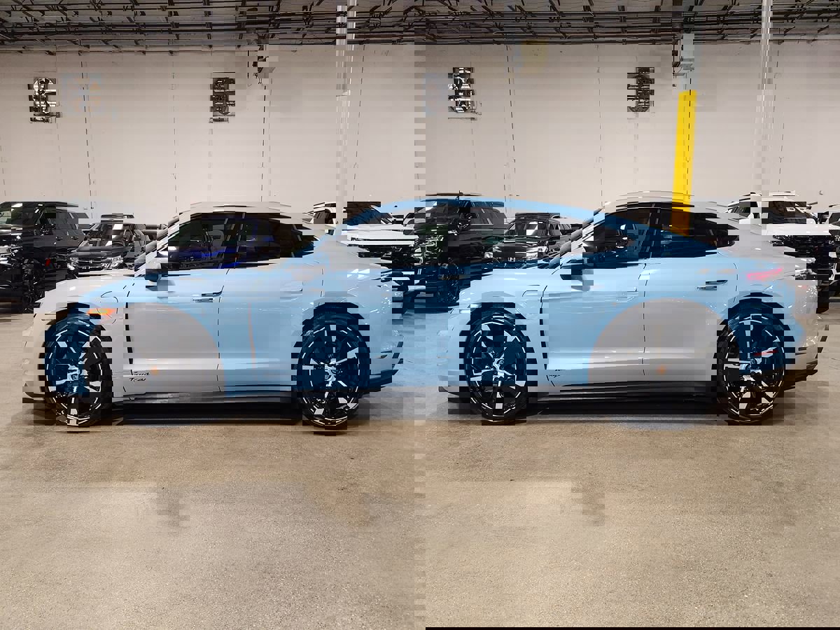 Used 2021 Porsche Taycan image 7