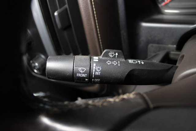 Used 2014 GMC Sierra 1500 SLT w/ SLT Crew Cab Value Package image 17