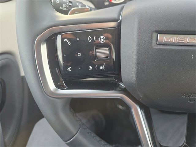 Used 2025 Land Rover Discovery Sport S image 16