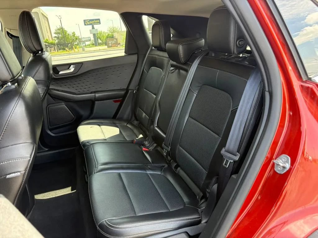 Used 2020 Ford Escape Titanium AWD/4WD image 20