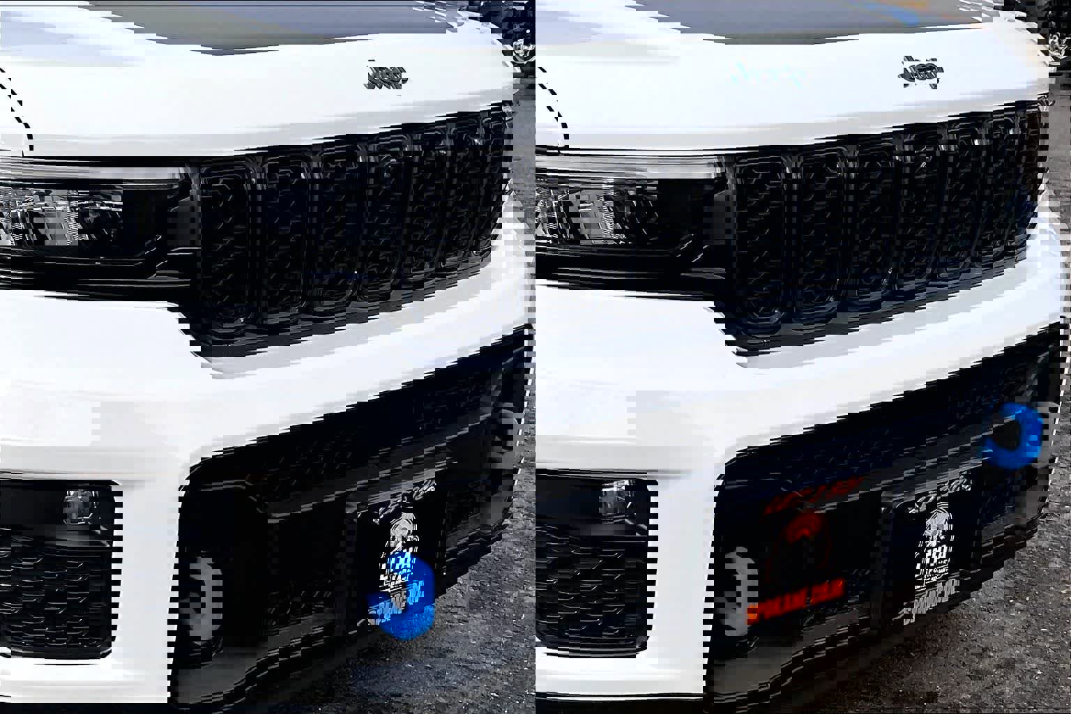 Used 2023 Jeep Grand Cherokee Trailhawk image 33