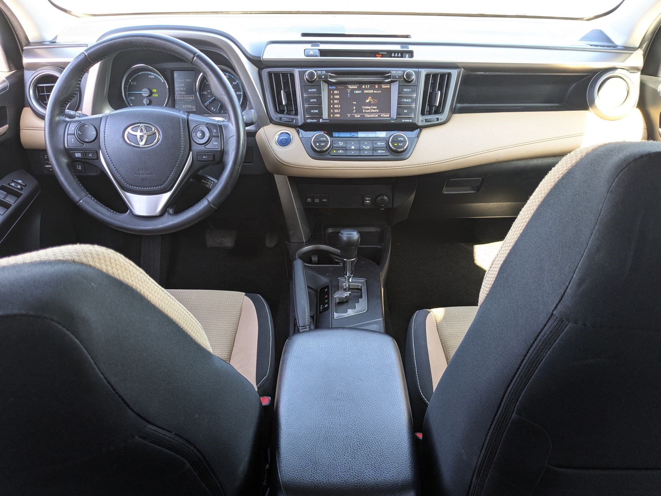 Used 2018 Toyota RAV4 XLE AWD/4WD image 33
