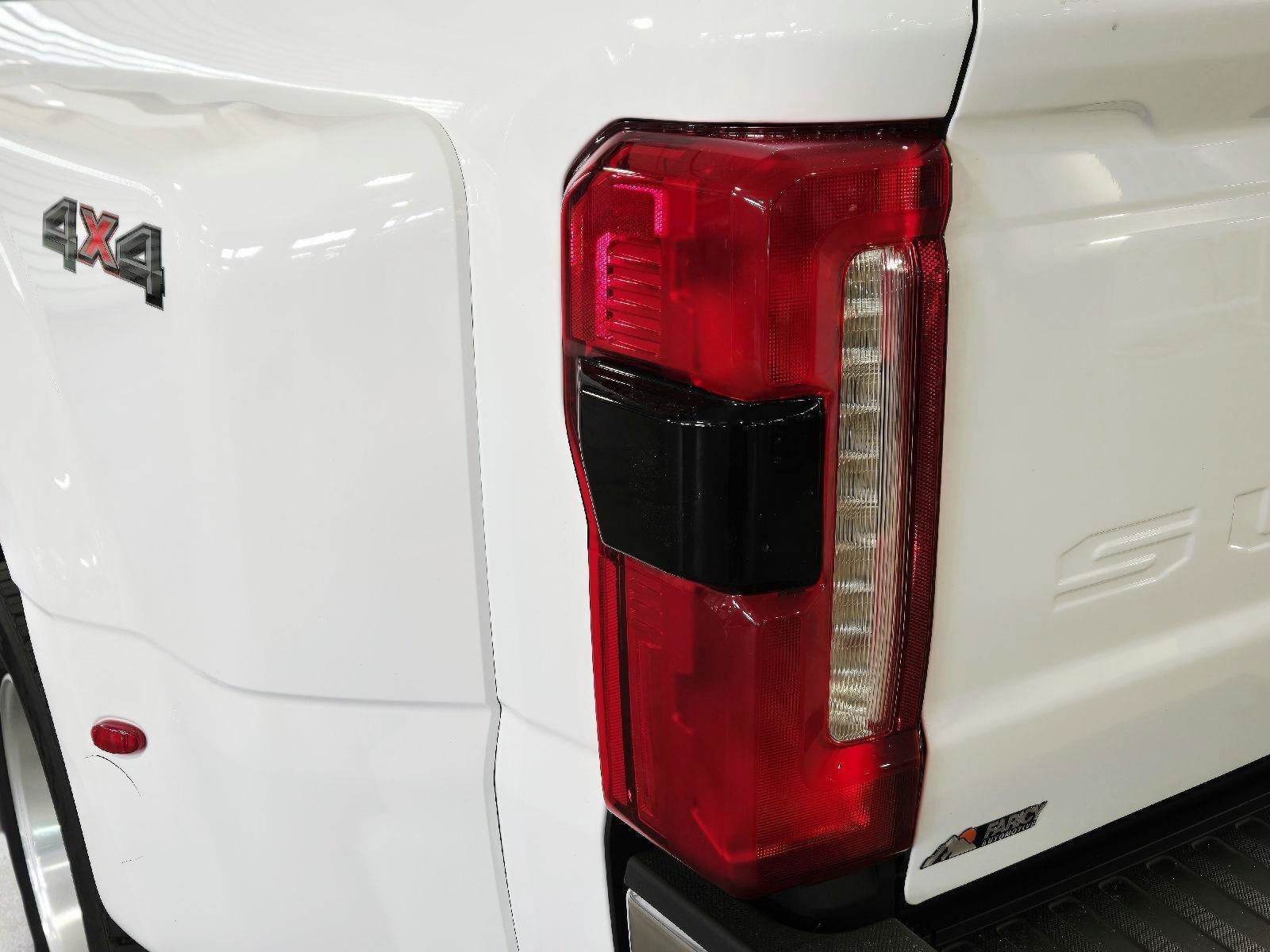 Used 2025 Ford F450 Lariat AWD/4WD image 14