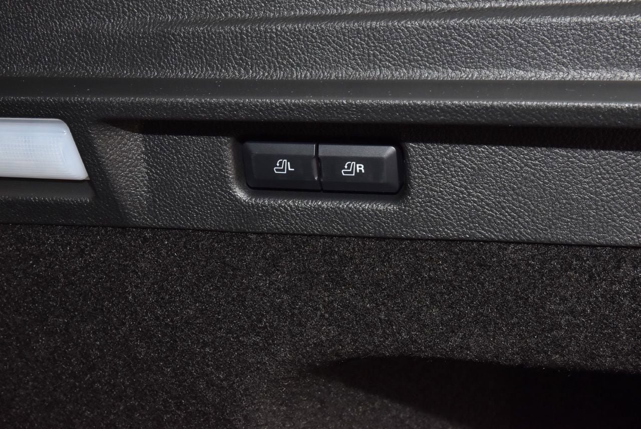New 2026 Lincoln Corsair Reserve FWD image 37