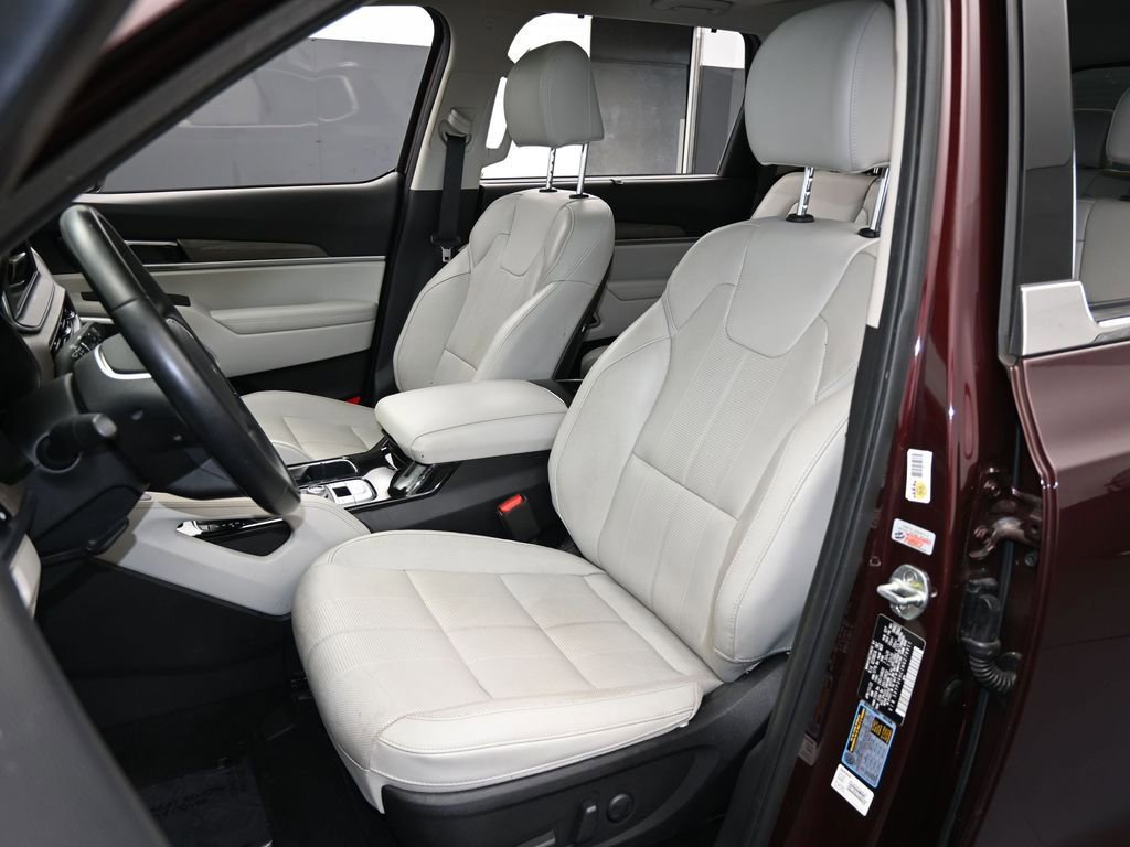 Used 2022 Kia Telluride EX w/ EX Premium Package image 36