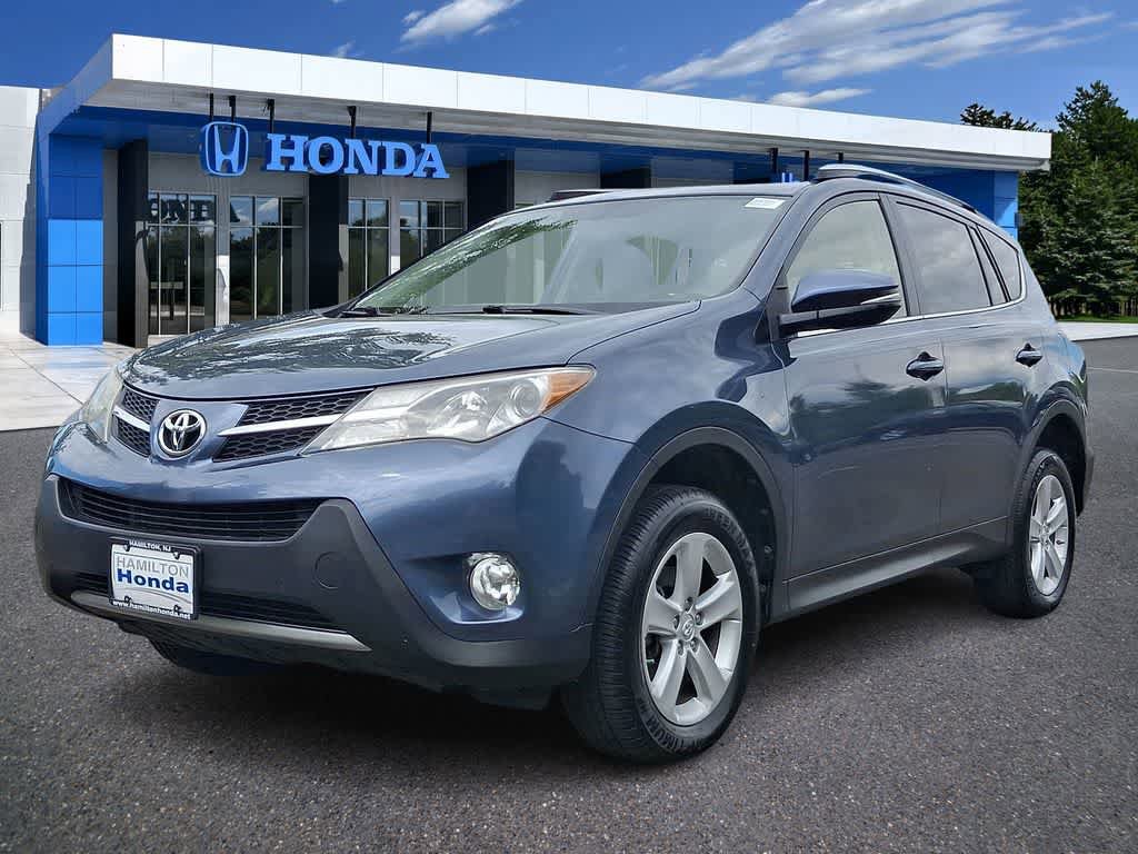 Used 2014 Toyota RAV4 XLE AWD/4WD video 1