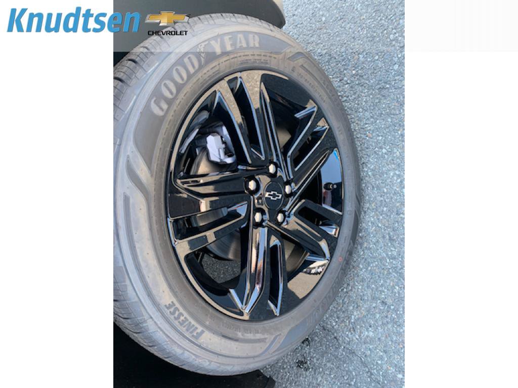 New 2026 Chevrolet Trax ACTIV w/ Sunroof Package FWD image 9