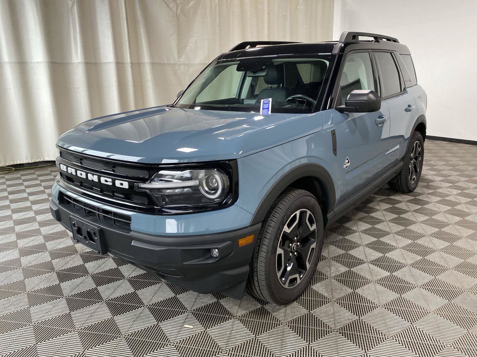 Used 2022 Ford Bronco Sport Outer Banks w/ Tech Package AWD/4WD image 3