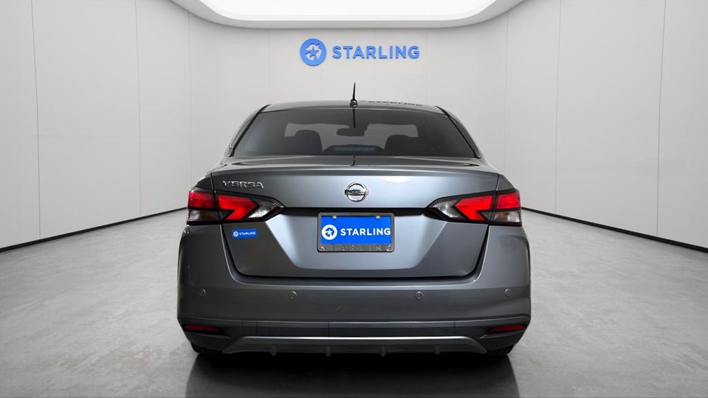 Used 2020 Nissan Versa S FWD image 7