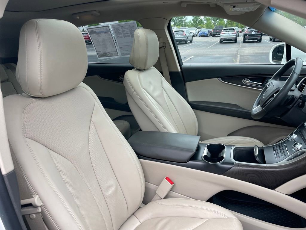 Used 2020 Lincoln Nautilus Reserve w/ Equipment Group 201A FWD image 31