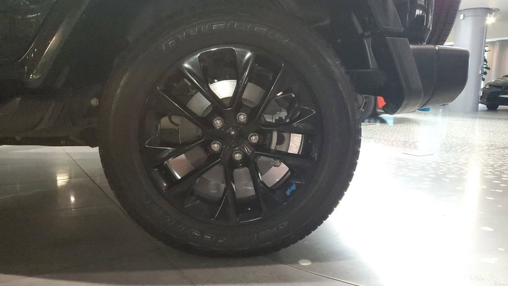 Used 2022 Jeep Wrangler Unlimited Sahara w/ Cold Weather Group image 6