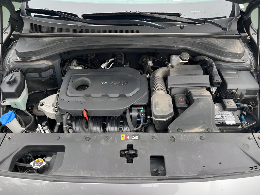 Used 2020 Hyundai Santa Fe Limited AWD/4WD image 9