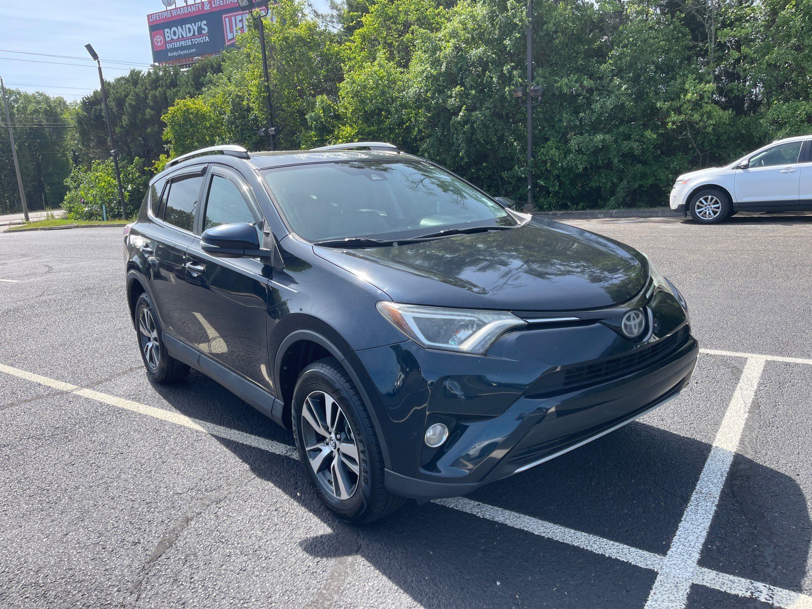 Used 2017 Toyota RAV4 XLE w/ Plus Special Value Package FWD image 1