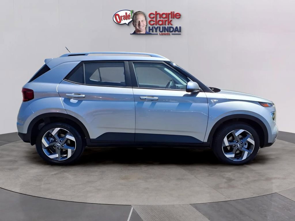 New 2026 Hyundai Venue SEL image 6