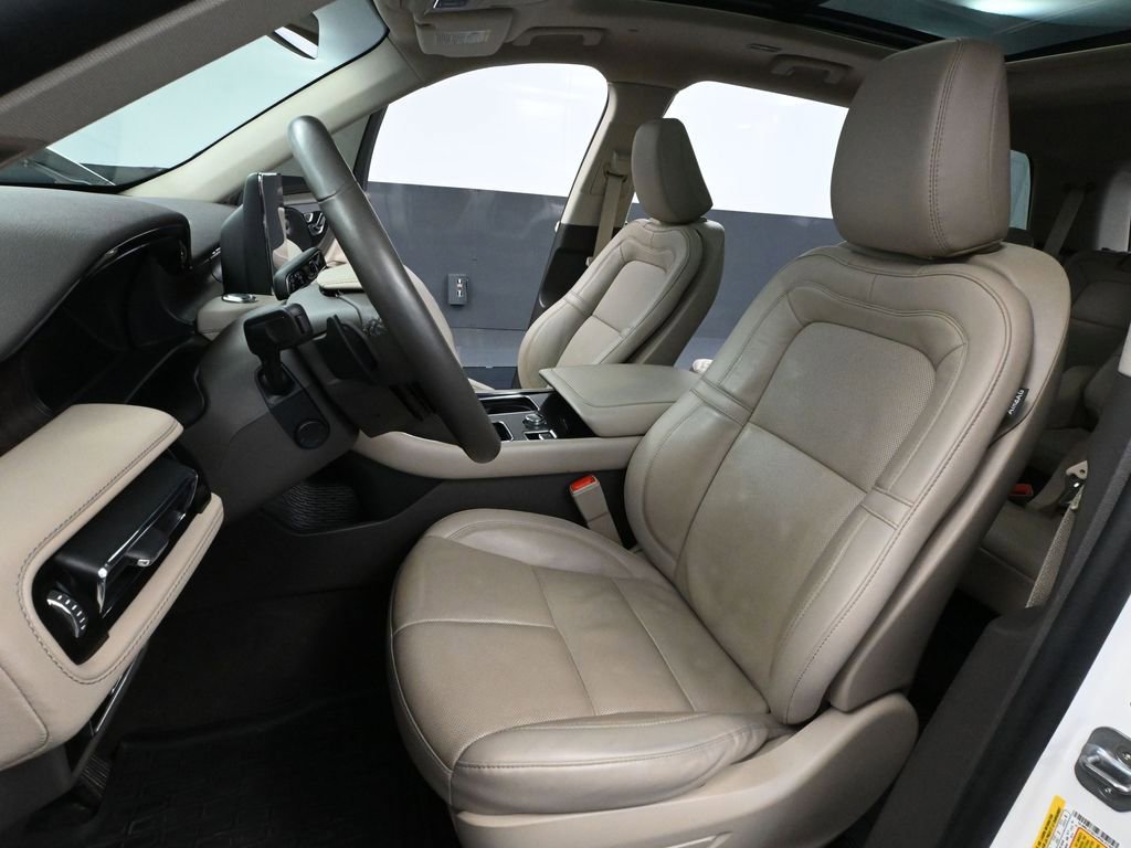 Used 2023 Lincoln Aviator Reserve image 24