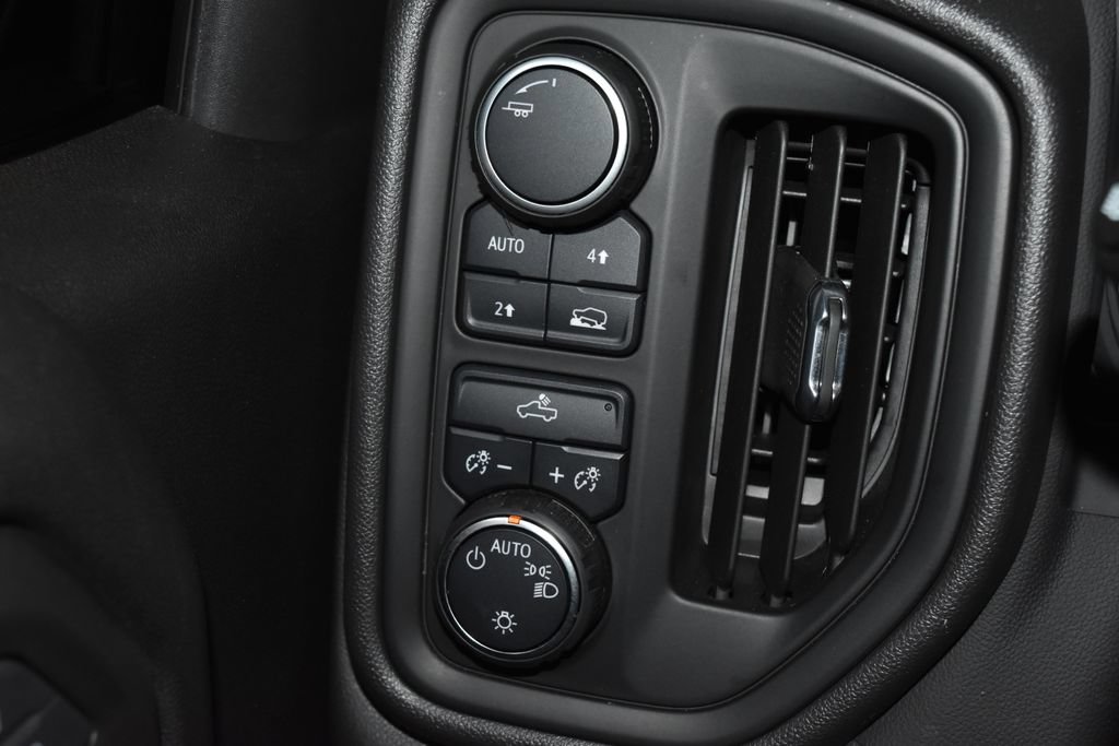 Used 2022 Chevrolet Silverado 1500 Custom AWD/4WD image 14