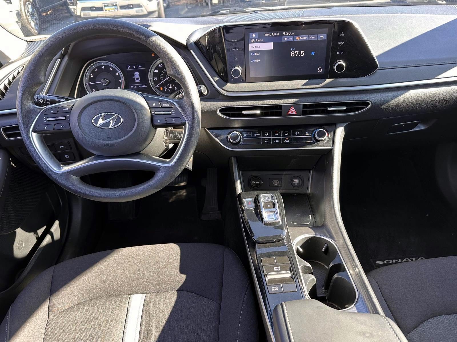Used 2023 Hyundai Sonata SE w/ Cargo Package FWD image 13