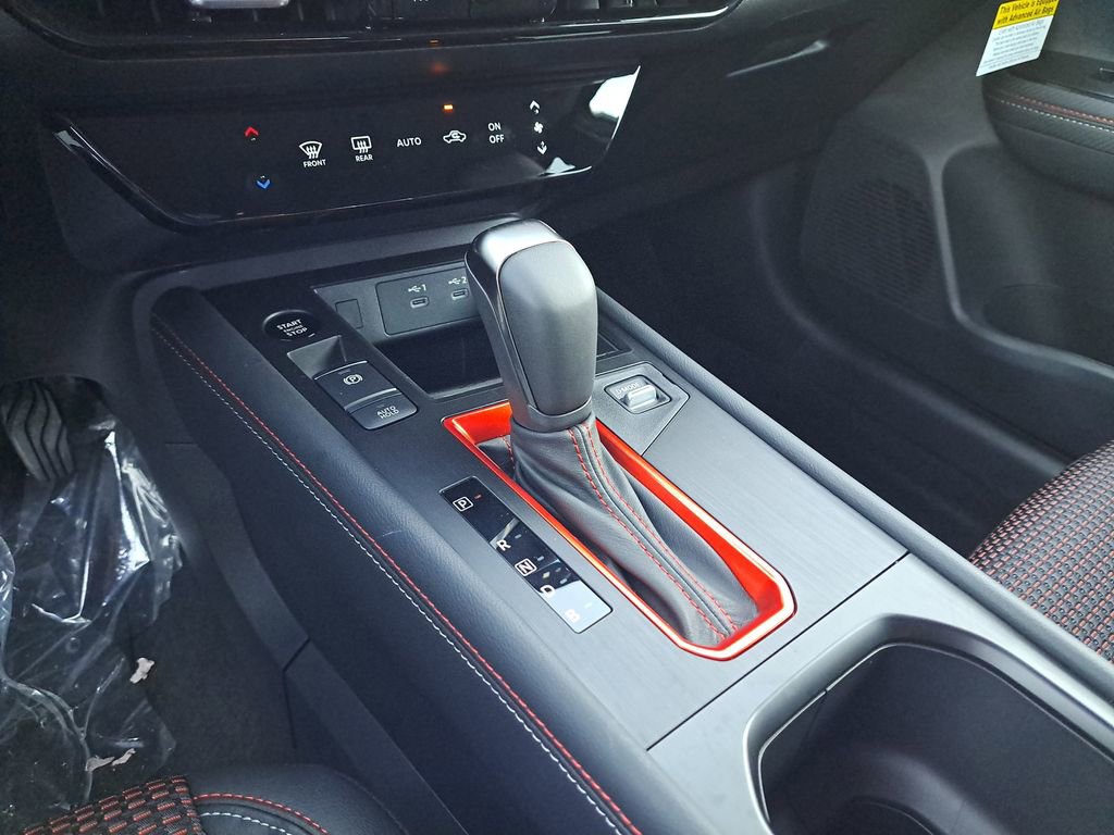 New 2026 Nissan Kicks SR FWD image 9