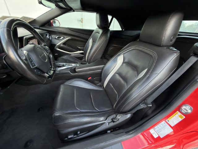 Used 2018 Chevrolet Camaro LT RWD image 24