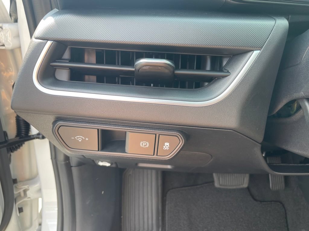 New 2026 Kia K4 FWD image 12