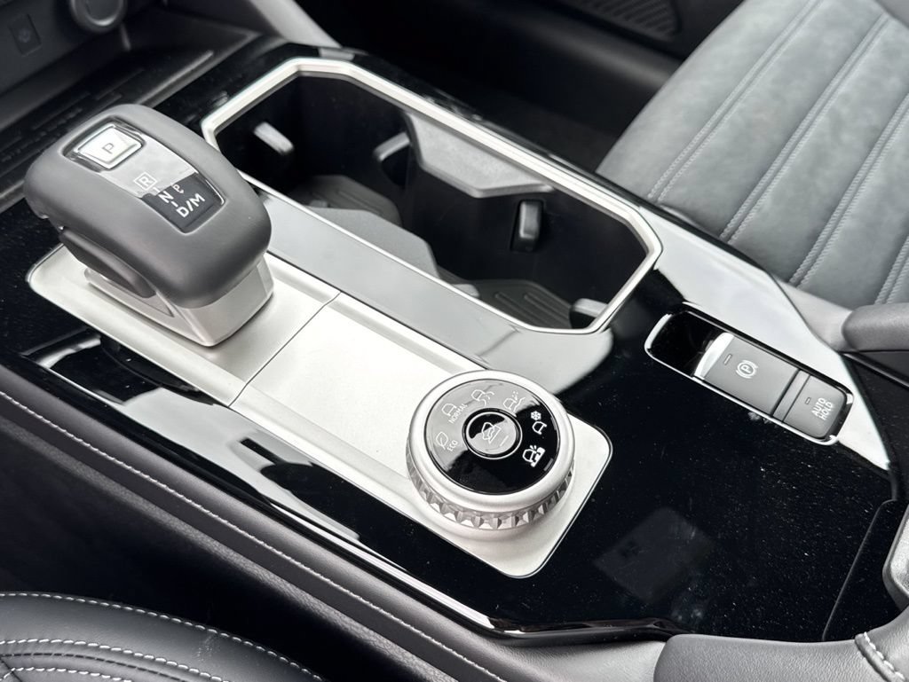 New 2026 Mitsubishi Outlander AWD image 10
