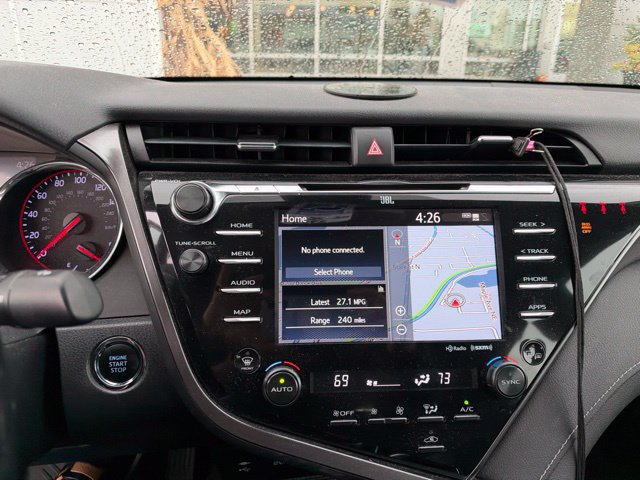 Used 2019 Toyota Camry XSE FWD image 3