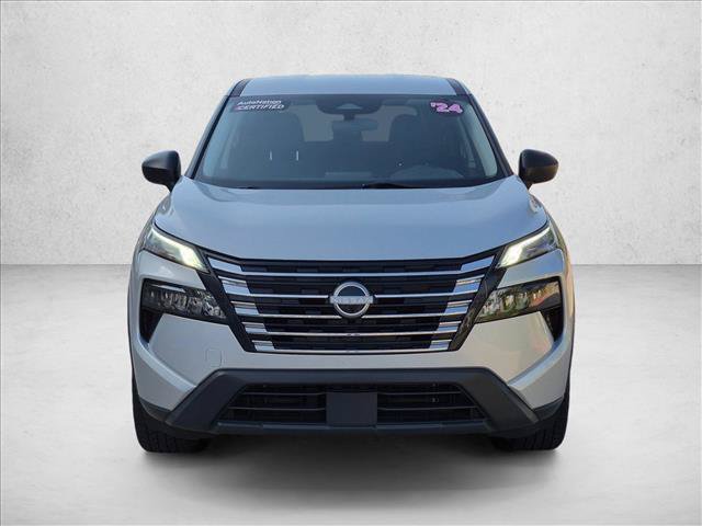 Used 2024 Nissan Rogue S FWD image 2