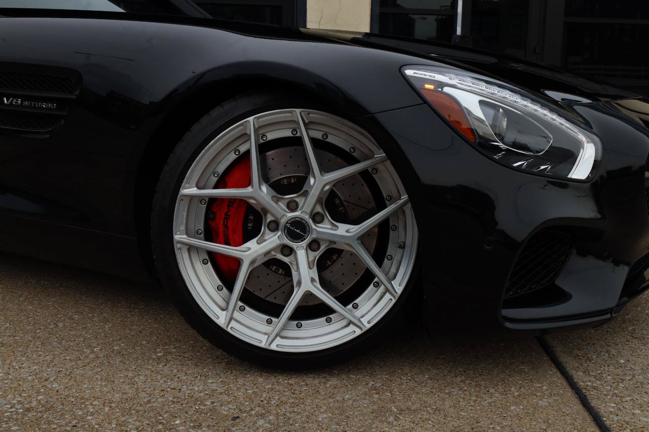 Used 2016 Mercedes-Benz AMG GT S image 25