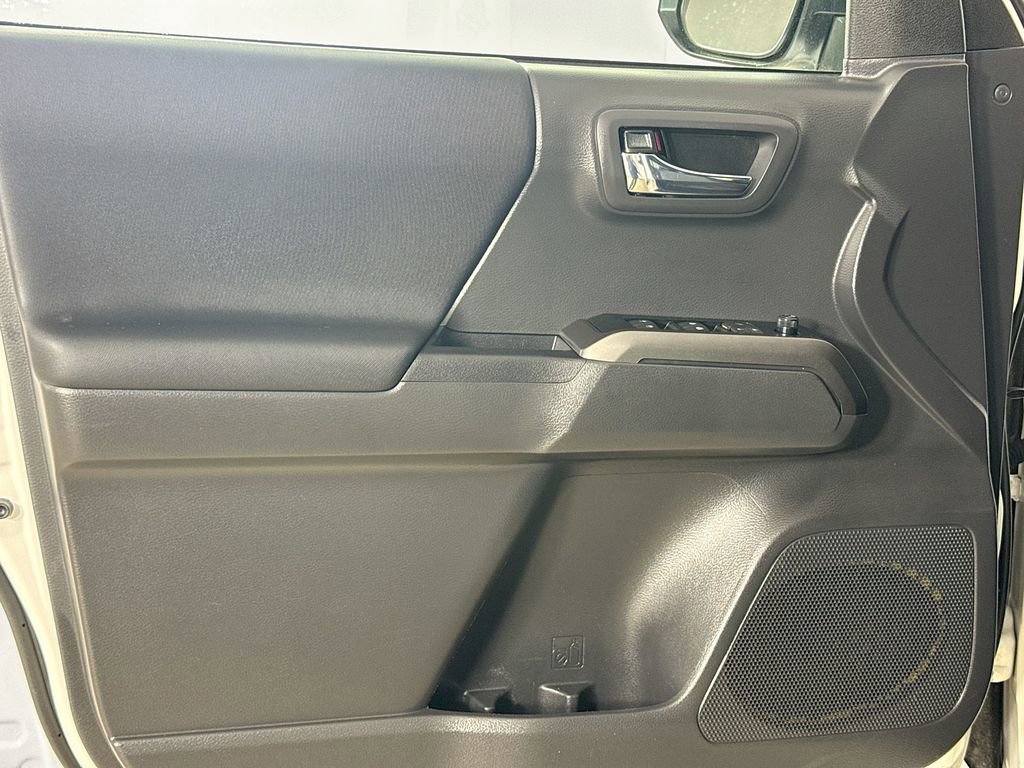 Certified 2023 Toyota Tacoma TRD Off-Road w/ Black Out Package (TMS) image 16