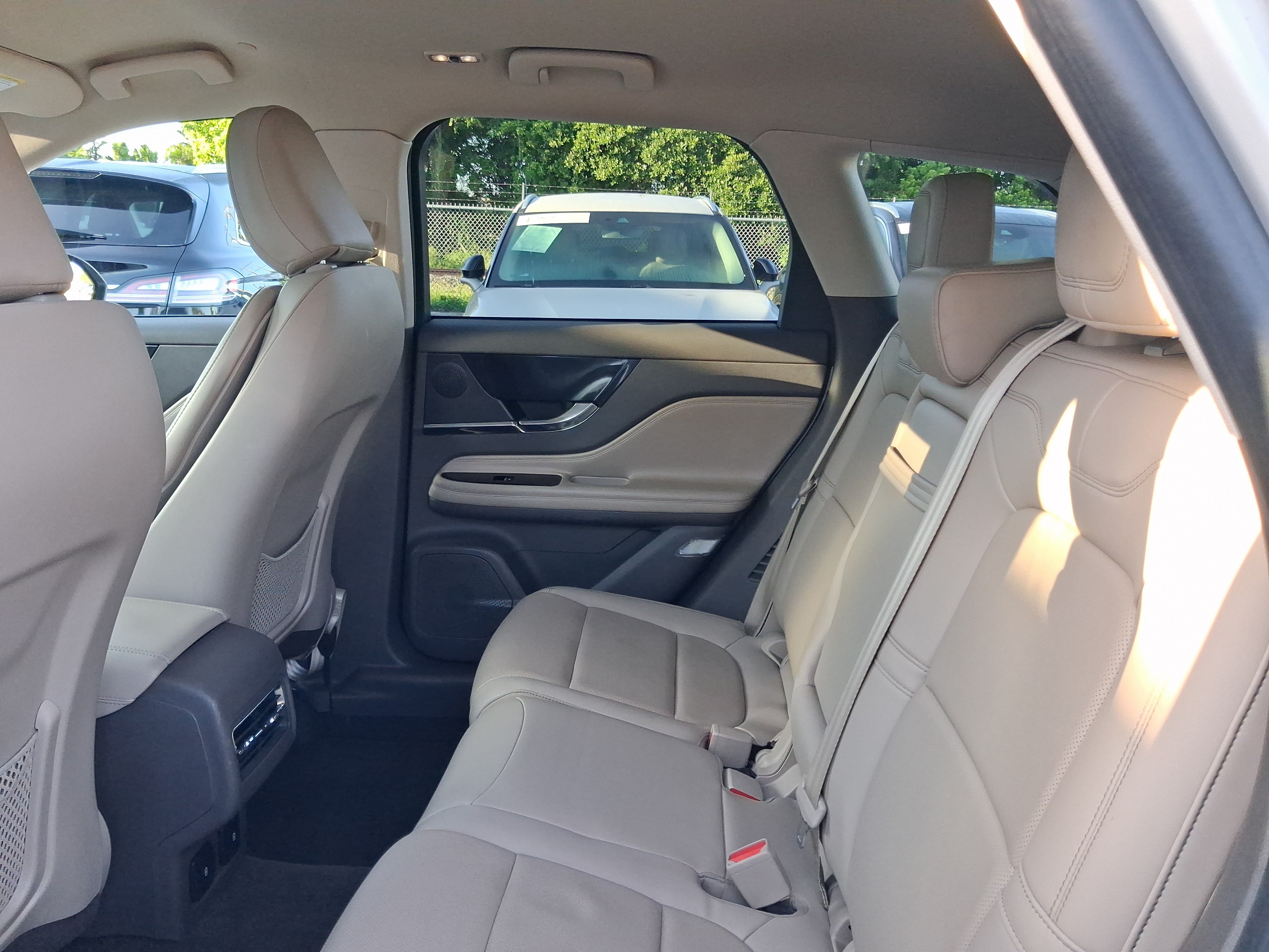 Certified 2023 Lincoln Corsair Reserve FWD image 6