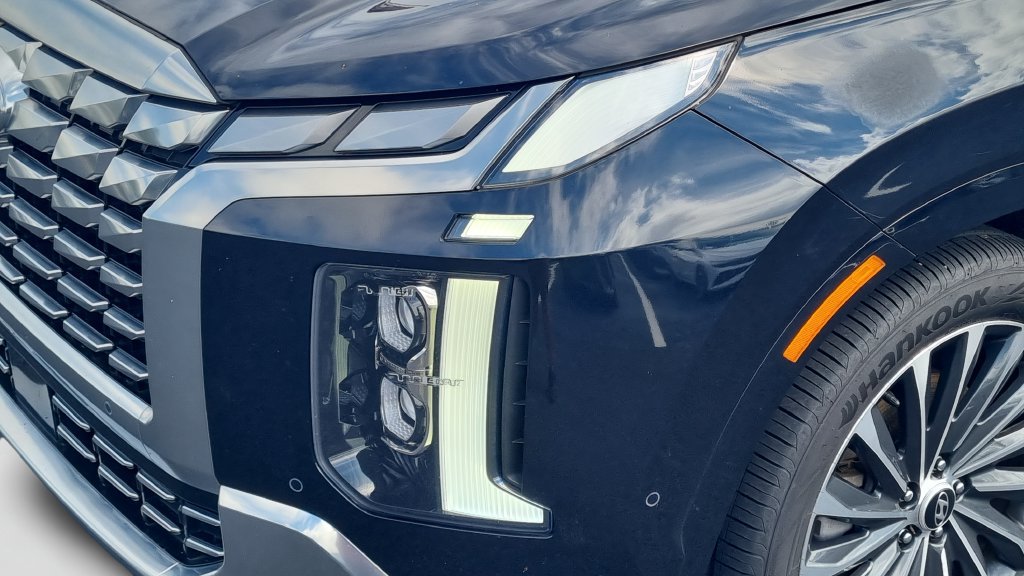 Certified 2023 Hyundai Palisade Calligraphy w/ Cargo Package AWD/4WD image 25