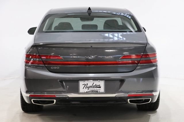 Used 2021 Genesis G90 3.3T Premium RWD image 7