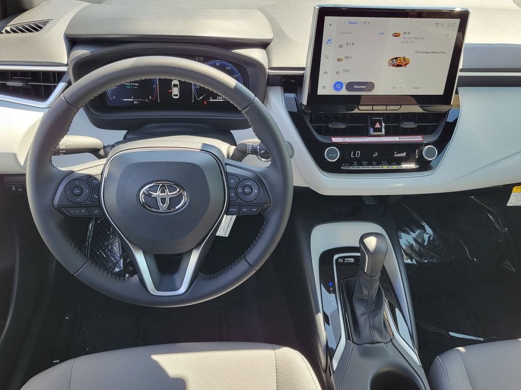 Used 2026 Toyota Corolla SE w/ SE Package image 6