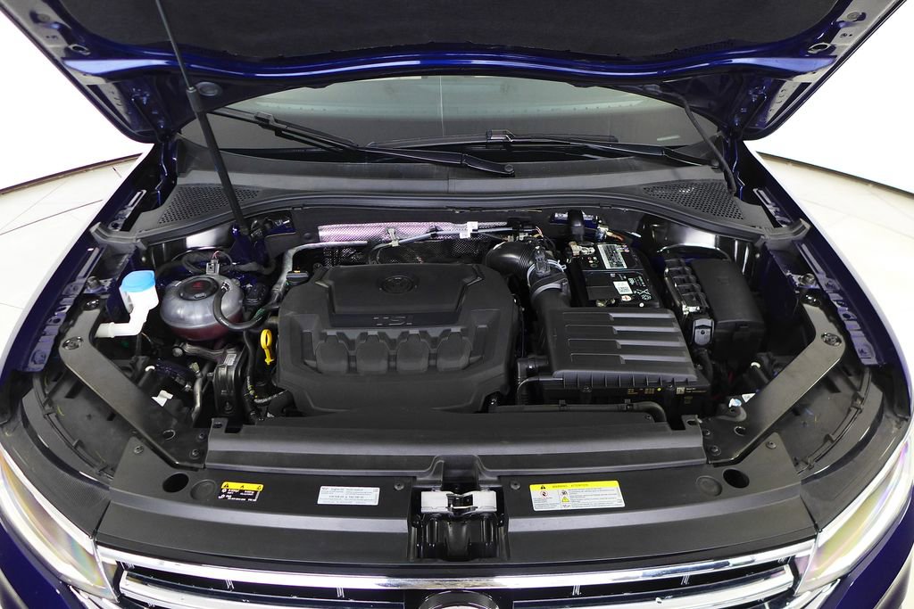 Used 2022 Volkswagen Tiguan SE image 6