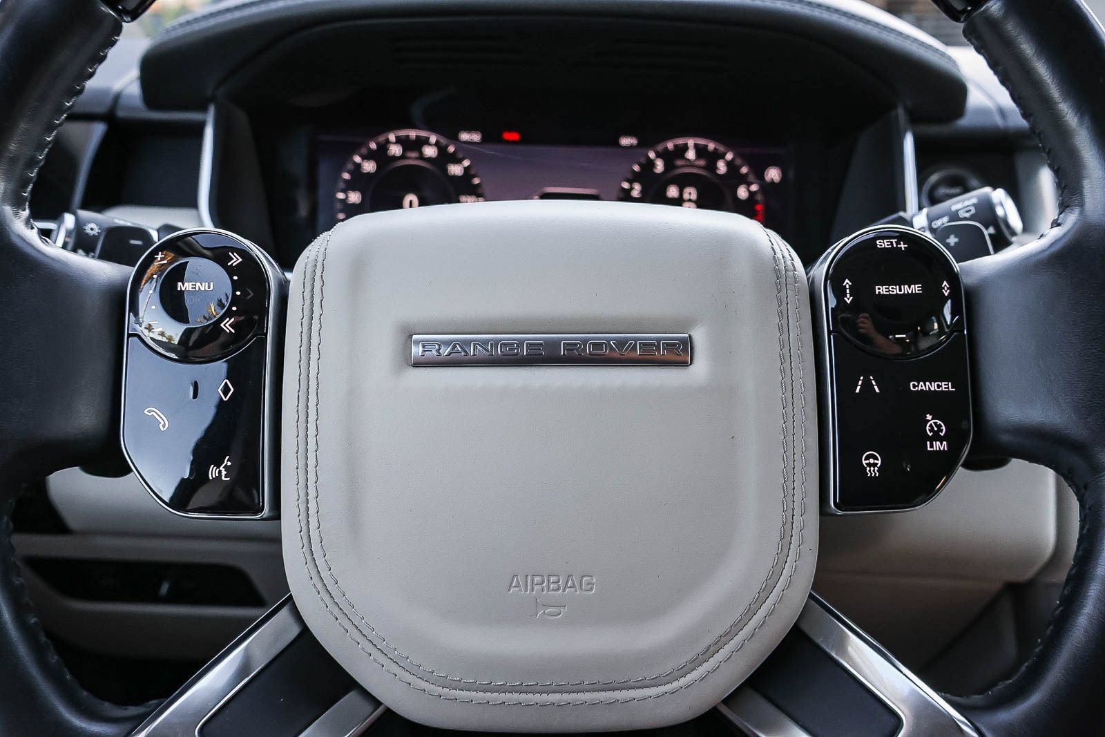 Used 2020 Land Rover Range Rover HSE AWD/4WD image 35