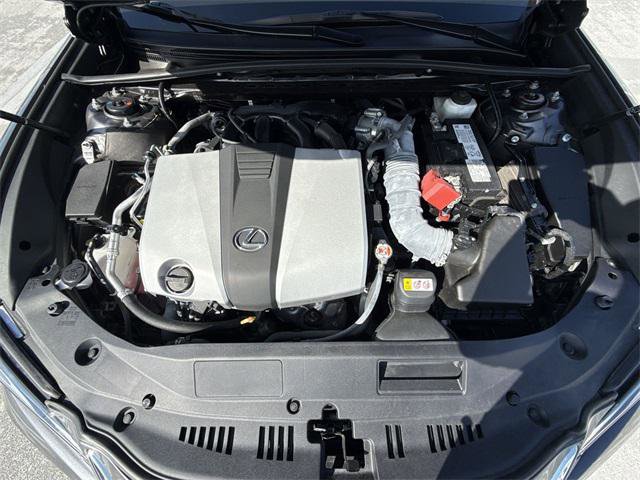 Certified 2023 Lexus ES 350 w/ Premium Package image 27
