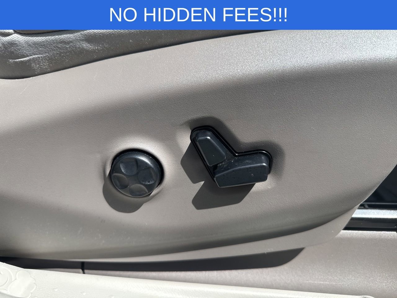Used 2020 Chrysler Pacifica Touring-L w/ Advanced Safetytec Group FWD image 14