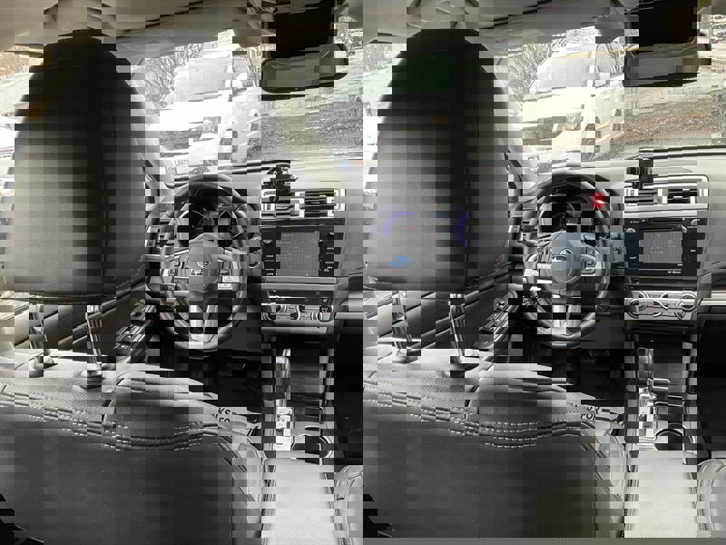 Used 2016 Subaru Legacy 3.6R Limited image 19