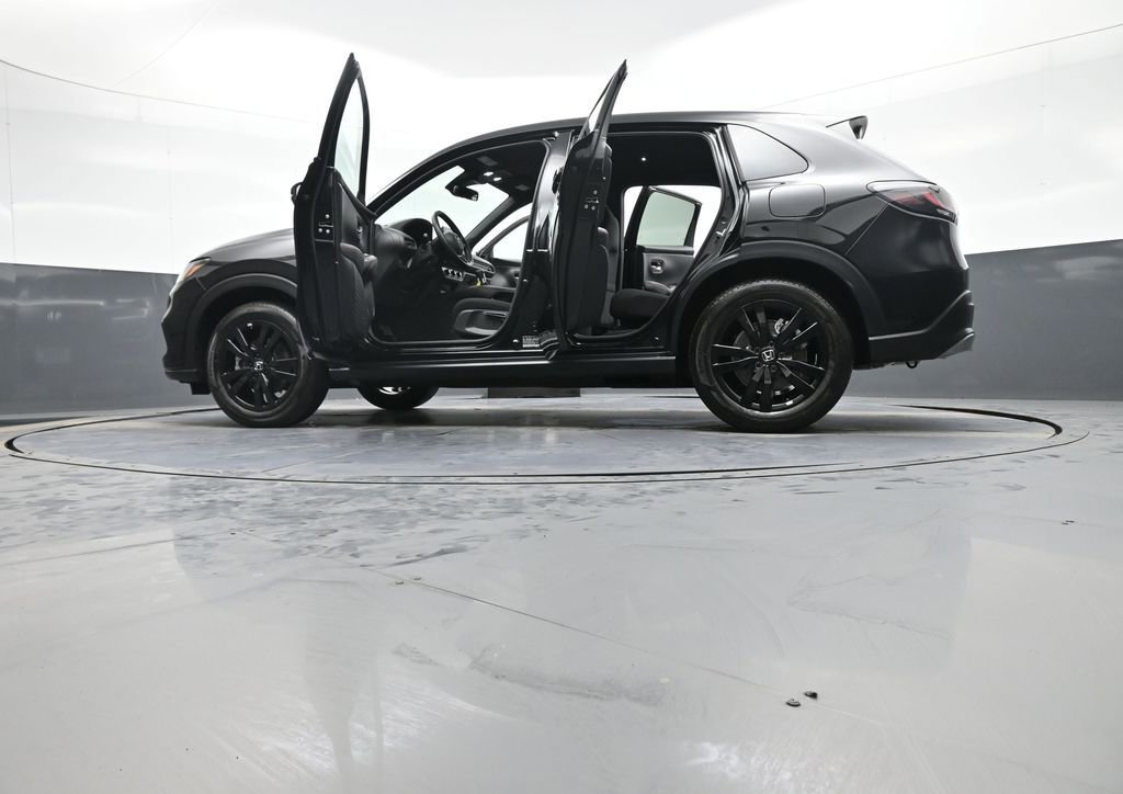 Certified 2026 Honda HR-V Sport image 47