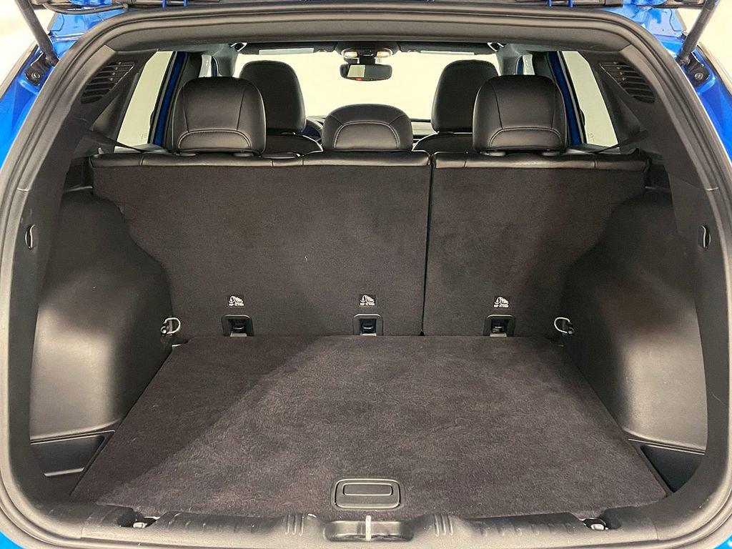 Used 2025 Jeep Compass Limited image 5