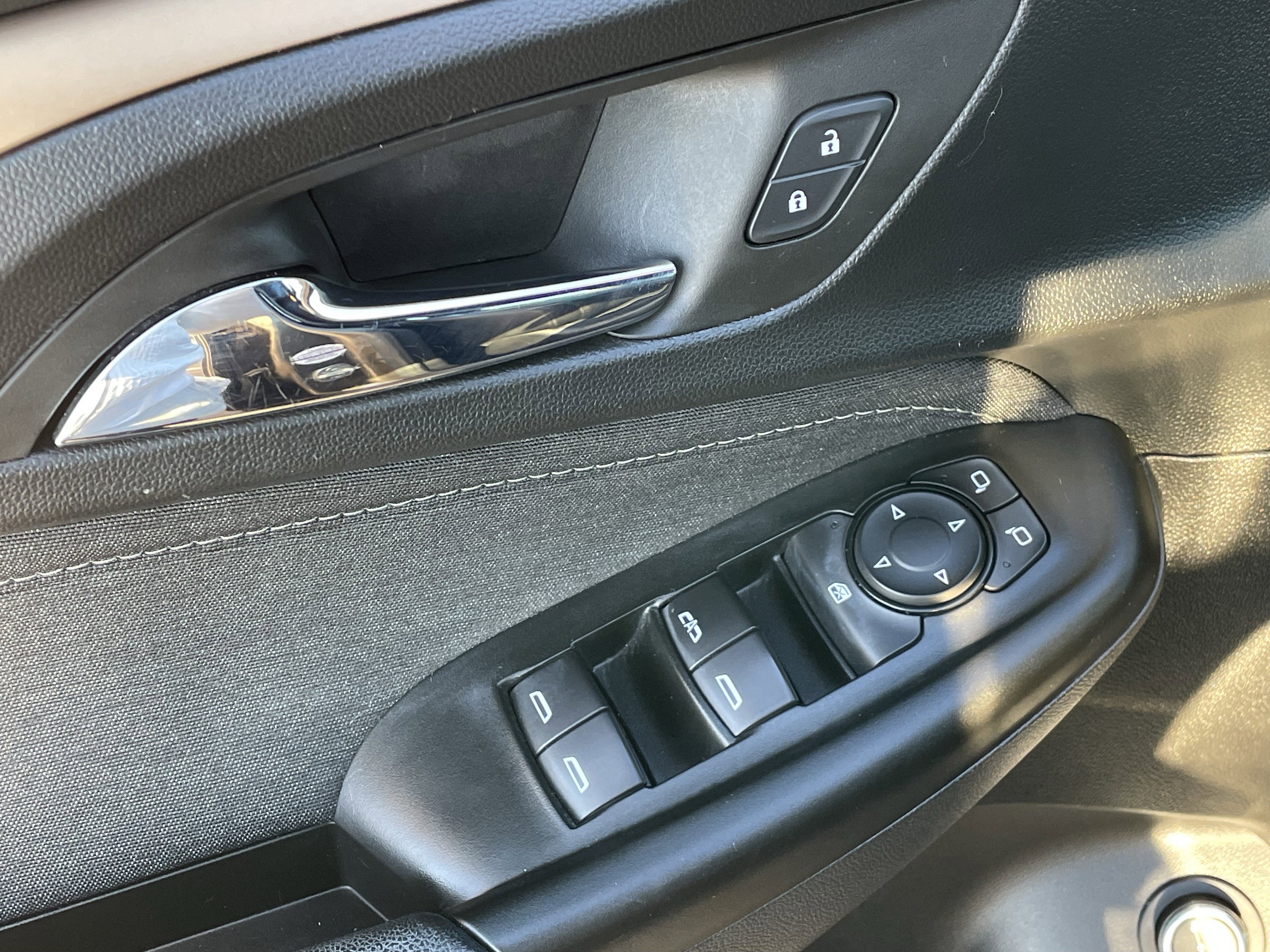 Used 2022 Chevrolet TrailBlazer ACTIV w/ Sun and Liftgate Package image 13